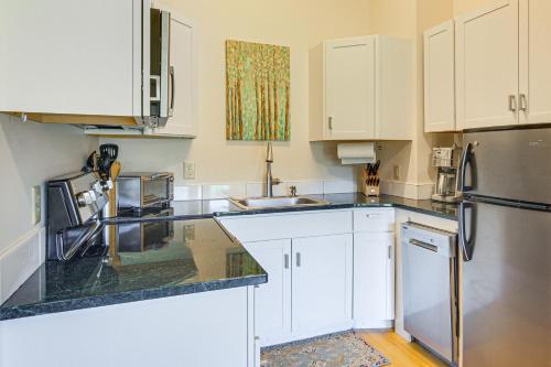 Vermont Retreat w/ Hot Tub: Romantic Getaway in Ročestera (VT)