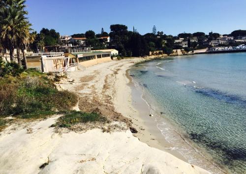 White Bay - image 5