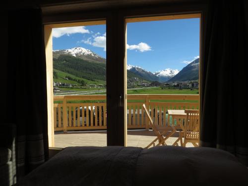 Double or Twin Room with Extra Bed image 10