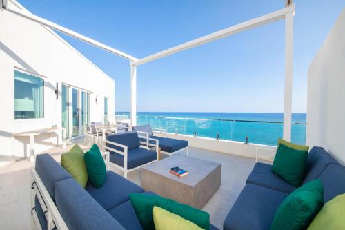 Rum Point Resort Penthouse 503 – khách sạn tại Rum Point