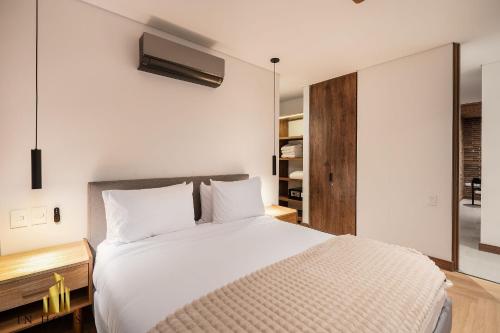 Morph 1501 - Vibrant apt in Poblado/AC/Jacuzzi/BBQ, El Poblado (Foto 4)