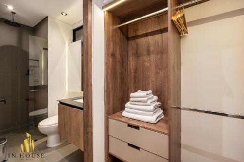 Morph 1501 - Vibrant apt in Poblado/AC/Jacuzzi/BBQ, El Poblado (Foto 9)