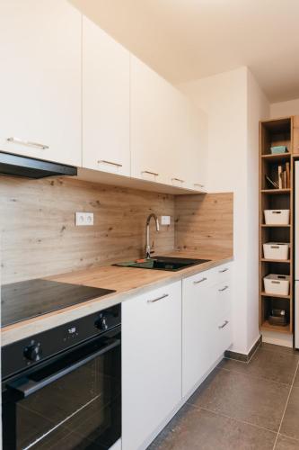 廚房, Chalupa U Pastvišť (Chalupa U Pastvist) in 斯塔希