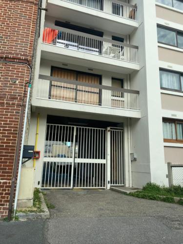 Studio miroir in Avenue de la Liberation