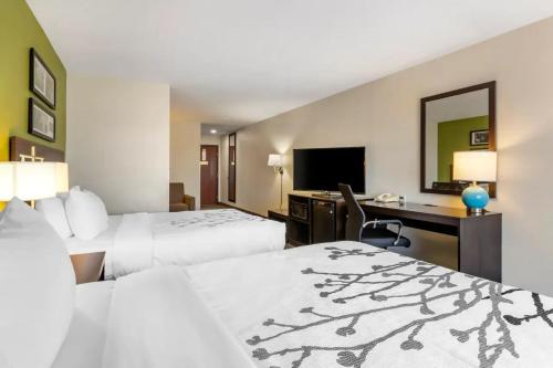 Sleep Inn & Suites Pleasant Hill - Des Moines - image 6