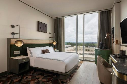 The Tess, Autograph Collection Room Type - Room, 1 King Bed, City View (Hearing Accessible)