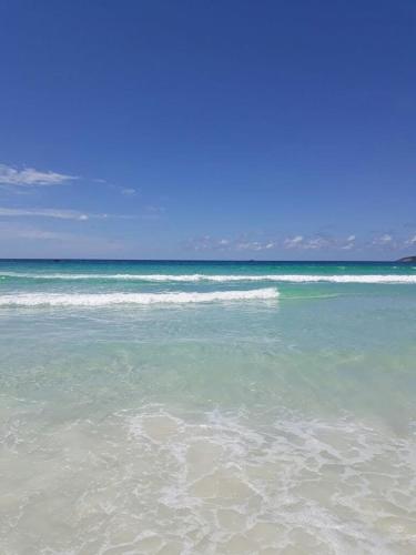 Casa Aconchegante Brisa do Mar - Praia do Foguete - Cabo Frio – khách sạn tại Foguete
