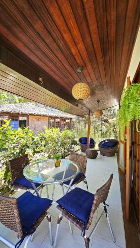 Balkon/terasa, Casa moderna com piscina e quadra de tênis (Casa moderna com piscina e quadra de tenis) in Vila Luiza