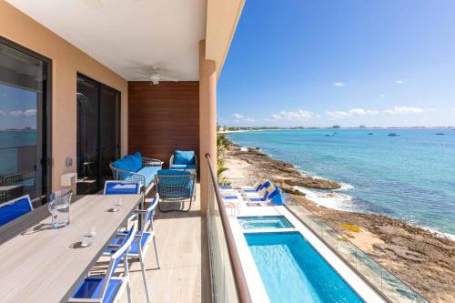 SeaDreams 4 - Luxury Condo with Shared Pool, Hot Tub, Rooftop Lounge, West Bay (Foto 7)
