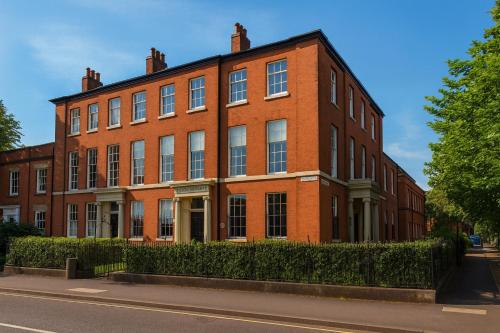 Manchesters Ultimate House - Hot tub - Sleeps 22!, Manchester (foto 8)