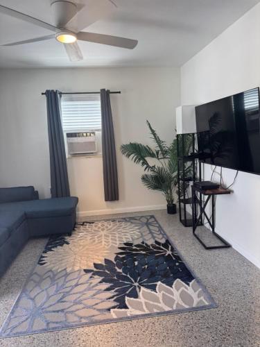 EBBTIDE INN – Treasure Island, FL