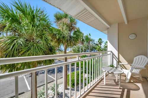 Palm Terrace Waterfront Htd Pool Hot Tub Tennis in Ruskin (Florida)