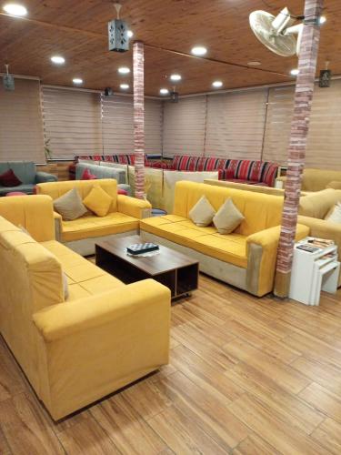 Petra cabin Roof top hostel in แหล่งมรดกโลกเพตรา