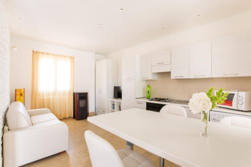 Holiday Apartments in Vieste Resort with Pool & Free WiFi - Gargano in Puglia in มักเกีย ดี เมาโร