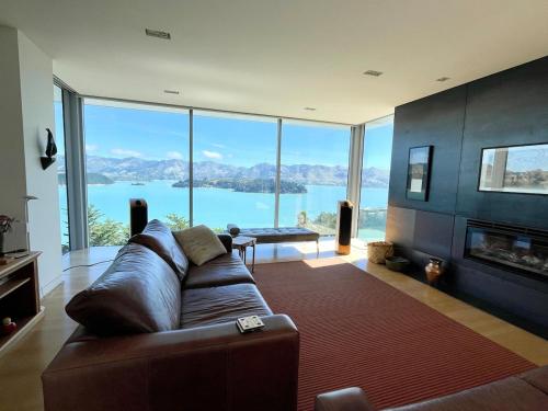 Executive Home with Stunning Harbour views in Diamond Harbour