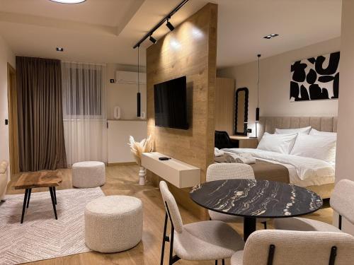 Soho Suites Skopje City Centre - Luxury Apartments, Skopje