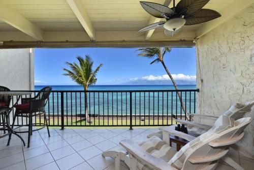 Lokelani A203 · LL A203 Gorgeous OceanFront 2BD Whale Watching thumb 4