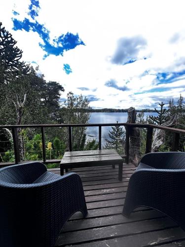 Cabañas ROCA DEL LAGO, en Villa Pehuenia (Cabanas ROCA DEL LAGO, en Villa Pehuenia) in 比利亞佩韋尼亞