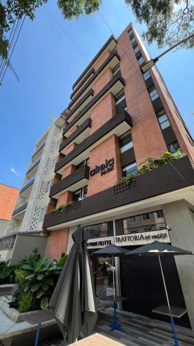 Akela Park Hotel, Medellín (photo 8)