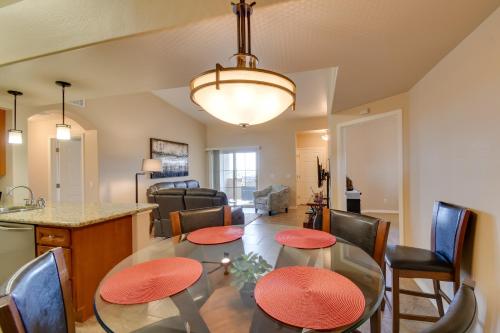 8 Mi to Tonto Natl Forest Modern Condo in Mesa! in Apache Junction