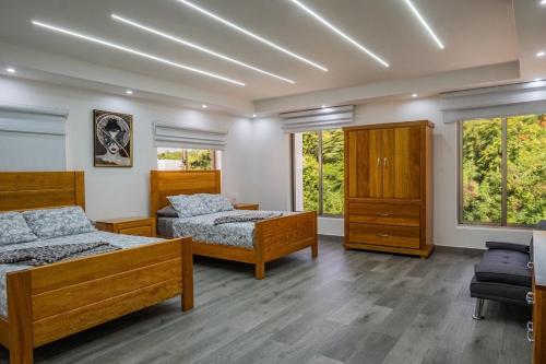 Great villa with pool table in La Caña