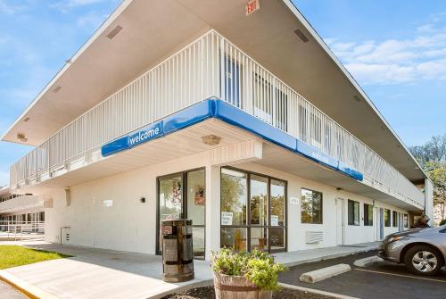 Motel 6-Lenexa, KS - Kansas City Southwest in Lenexa, USA