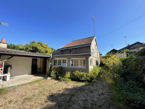 Gîte Historique à Tours avec Jardin et WIFI Inclus - FR-1-381-635 - image 2
