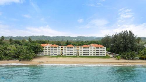 Beachfront Modern Apt -Direct Sand Access - Villa Sanfe, Rincon
