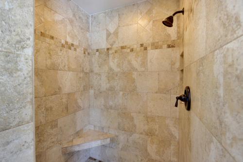 Bradenton Home with Pool-10 Min to BeachandIMG Academy - image 2
