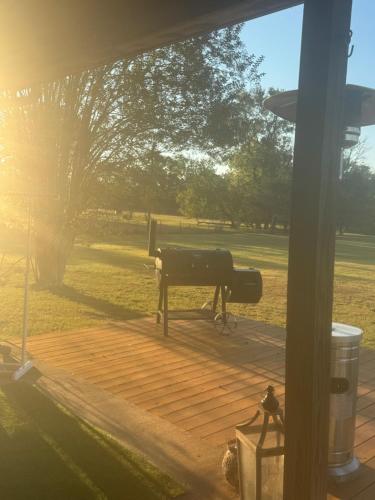 Cedar cross cabin in Demopolis