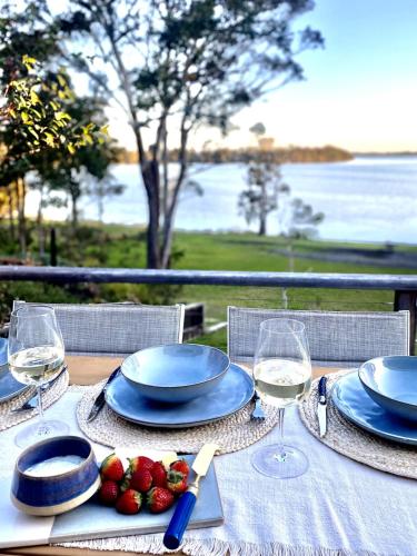 The Chill - Your Dreamy Waterfront Escape