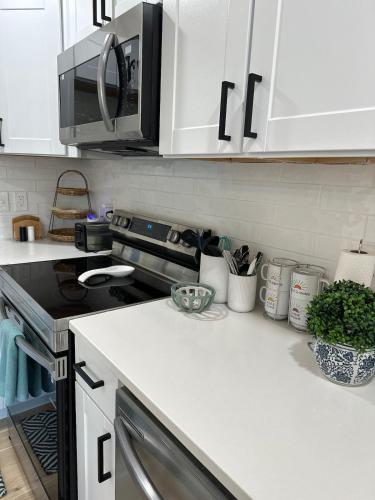 Cozy Dallas Retreat Near Downtown pool view in Oak Lawn