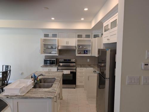 ห้องครัว, Modern 3BR Home Near Niagara Falls & Welland Canal in เวลแลนด์ (ON)