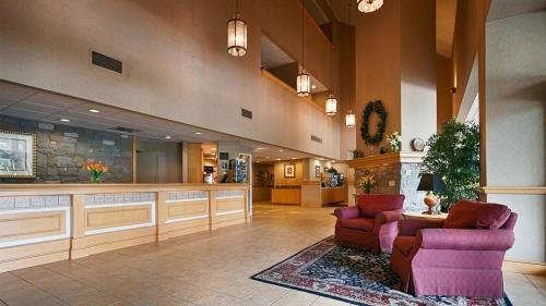 Best Western Plus Revere Inn & Suites in Paradise