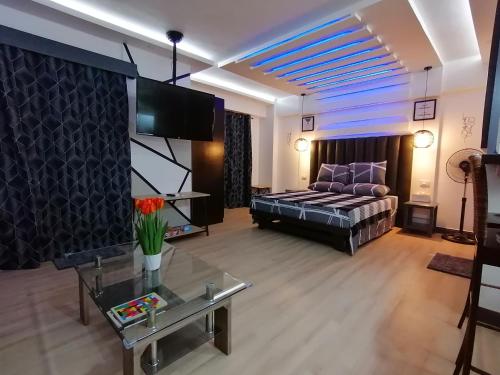 Condo Azur Suites E507 near Airport, Netflix, Stylish, Cozy with swimming pool, Lapu Lapu City (photo 3)