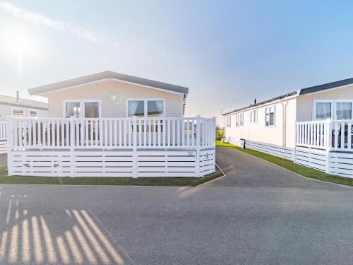 3 bedroom Lodge at Pevensey Bay – khách sạn tại Hailsham
