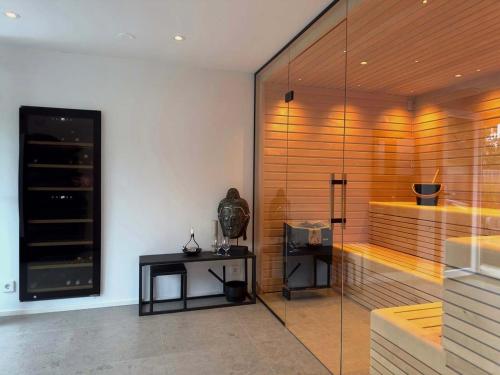 Modern Villa with Hot Tub & Sauna Near Stockholm, Stockholm