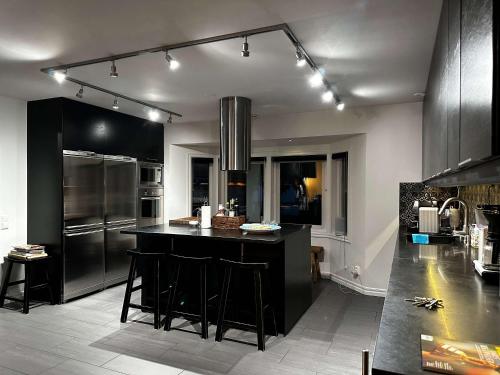 Modern Villa with Hot Tub & Sauna Near Stockholm, Sztokholm (zdjęcie 8)