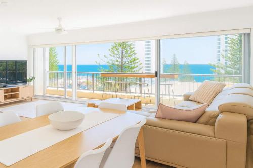 Snapper Rocks Ocean view Retreat