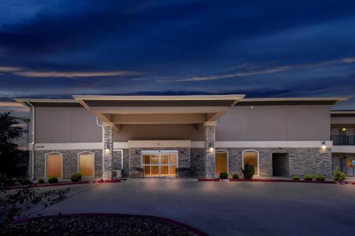 Days Inn by Wyndham Bryan in Bryan, USA