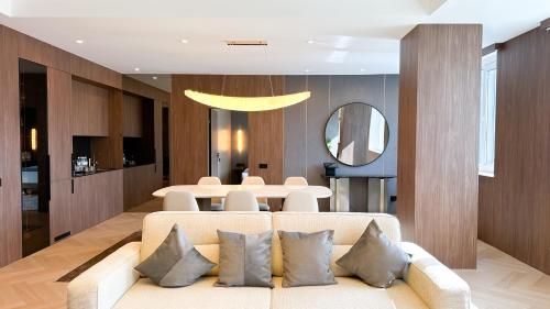 Resident Hotel Abay in Almaty