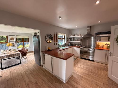 Kitchen, Foyleview Point in Mountnugent