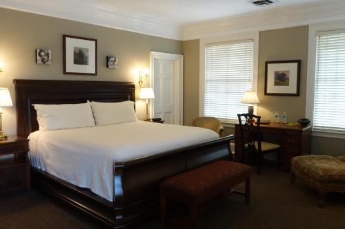 Bluff View Inn in Chattanooga, USA