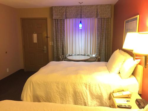 Americas Best Value Inn - Garden City - image 4