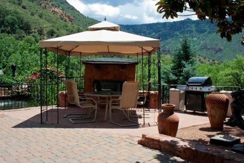 Oak Creek Terrace Resort – Sedona, AZ