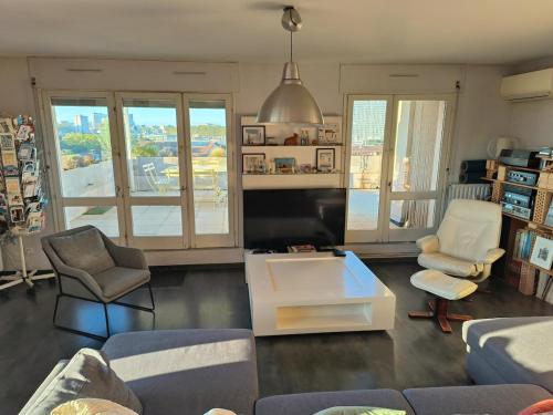 T5 Exceptional! Terrace 60 m2 by station 8 Pers