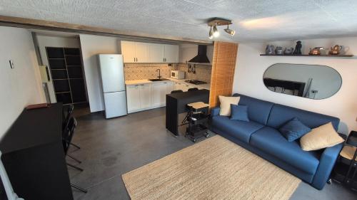 Studio Rochefort centre 5 minutes à pied - Location saisonnière - Rochefort