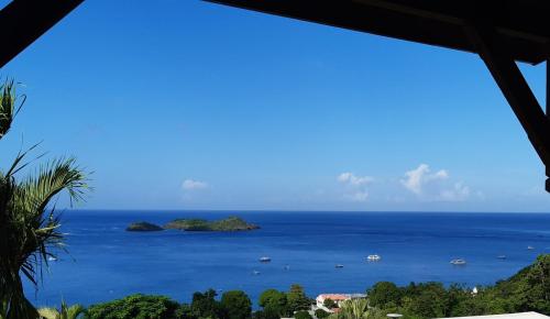 Logements Vue Mer accès piscine en Guadeloupe - Location saisonnière - Bouillante