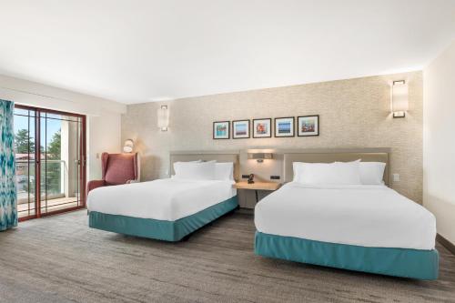 Queen Room with Two Queen Beds and Balcony - Mobility Accessible