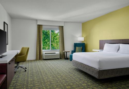 Hilton Garden Inn Meridian - image 6